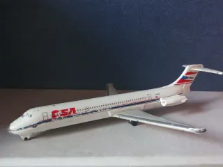 Maqueta avión metal CSA