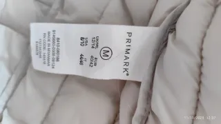 Cazadora acolchada beige/rosita