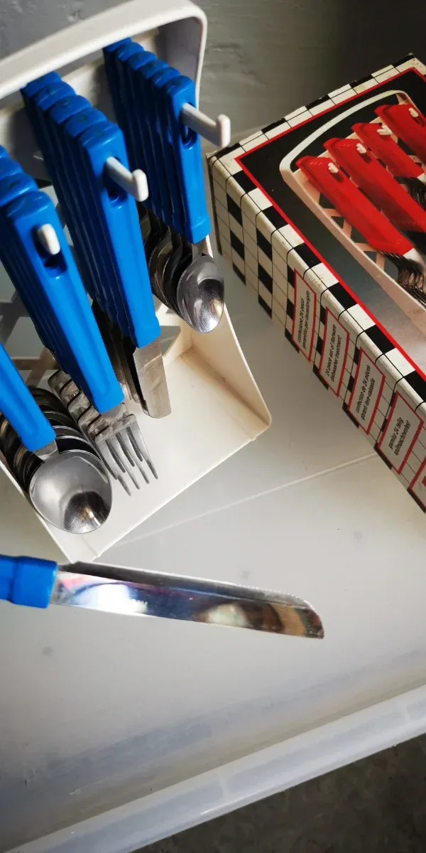 Set de cubiertos años 80 vintage.