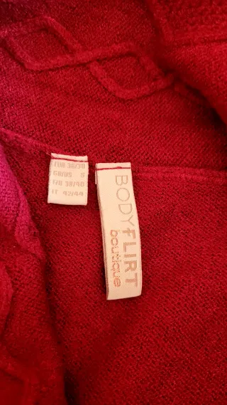 Maglione Bodyflirt rosso con collo alto