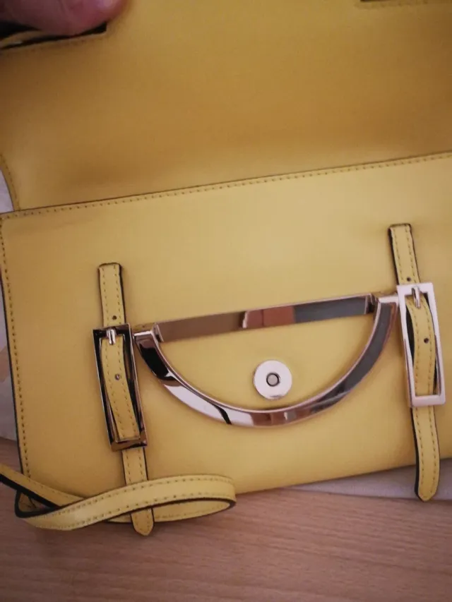 Borsa Coccinelle Saffiano Gialla