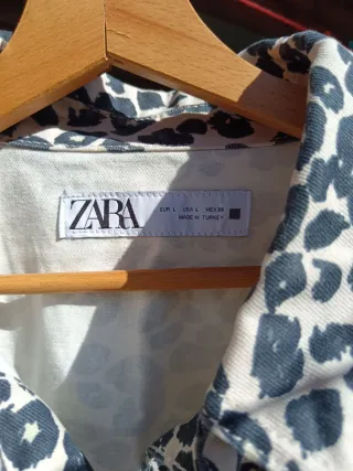 Chaqueta Zara estampado leopardo