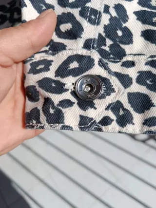 Chaqueta Zara estampado leopardo