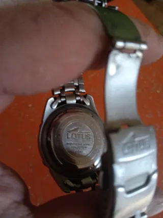 Lotus Titanio Negro Reloj Hombre