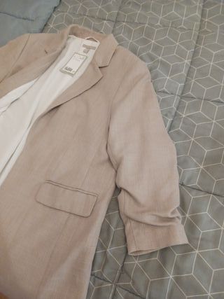 Chaqueta blazer H&M beige talla L nueva