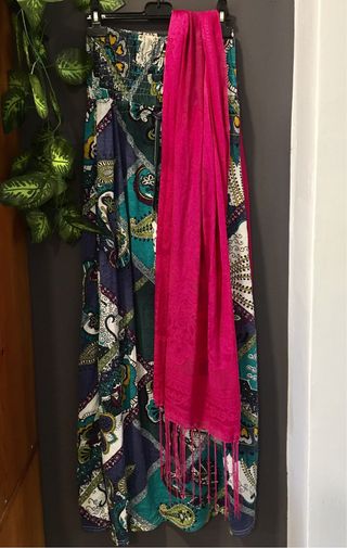 Vestido largo estampado boho y fular