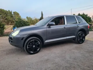Porsche Cayenne v6