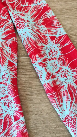 Camiseta estampada floral manga larga