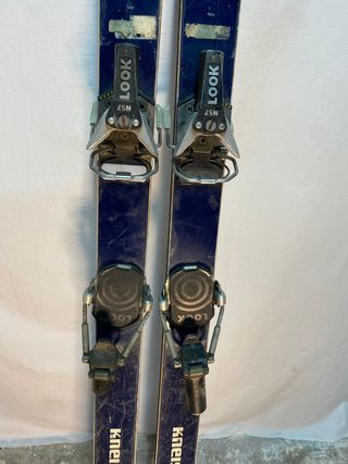 Esquís KNEISSL TXK con fijaciones LOOK