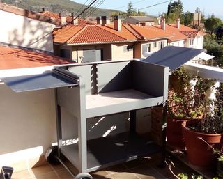 Barbacoa exterior gris metal