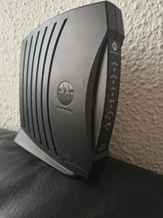 Router Motorola Surfboard Negro