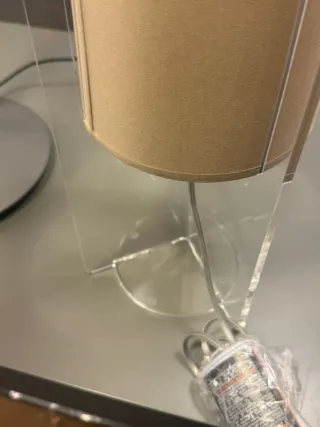 Lampada da tavolo Emporium acrilico e tessuto