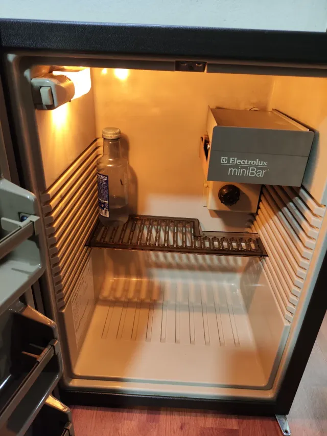 Nevera Electrolux minibar
