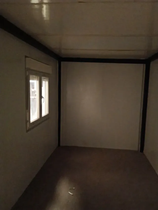 Caseta modular hierro y panel sándwich