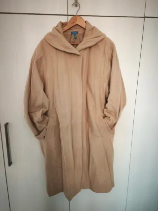 Abrigo Escada Lana Virgen Beige