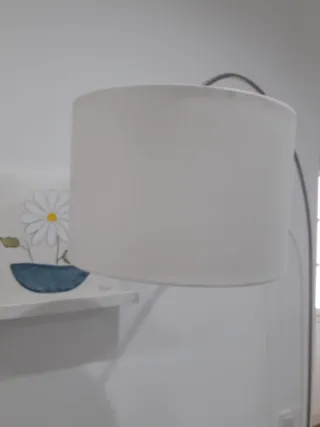 Lámpara de pie extensible acero