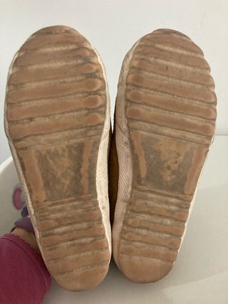 Zapatillas El Ganso Marrones, con rayas roja-azul