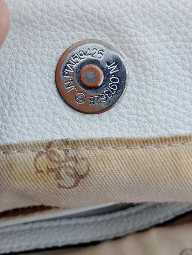 Lote 2 Borse Guess e Purificación García bianche