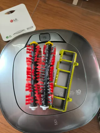 Aspiradora Robot LG Hom-Bot Turbo+ wifi (VR650)