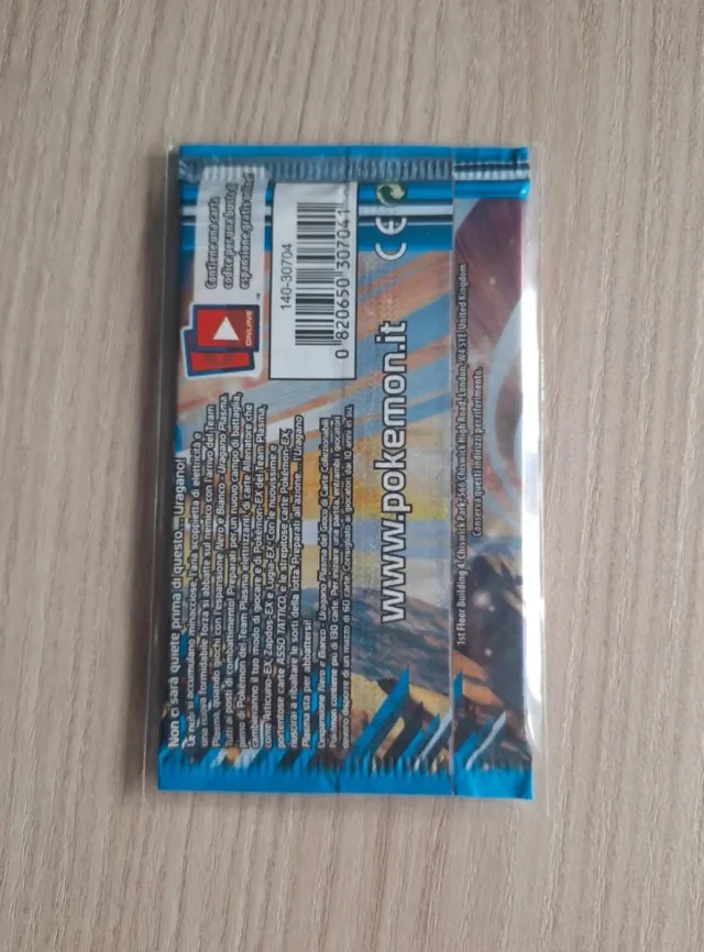 Pokemon Uragano Plasma - Pacchetto Carte
