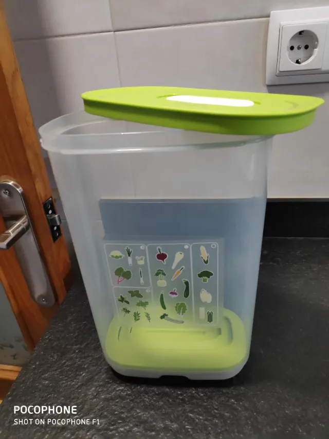 2 Contenedores Tupperware Fruta y Verdura