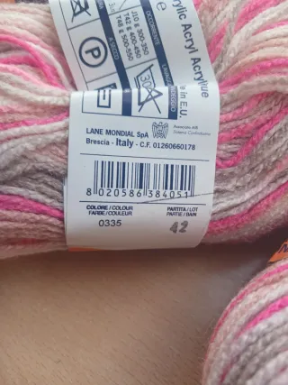 17 Ovillos Lana Mondial Crilly Stamped