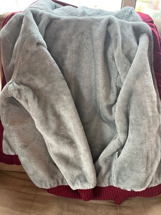 Chaqueta con cremallera y forro polar