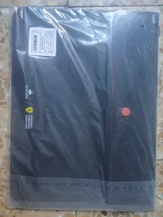 Funda Ferrari para portátil o tablet