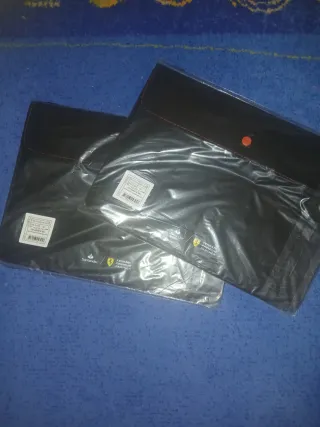 Funda Ferrari para portátil o tablet