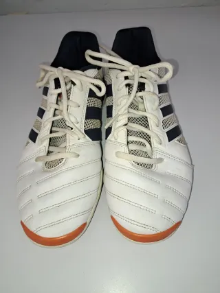 Zapatillas Adidas Sala y Futsal Talla 42