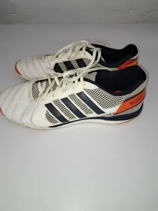 Zapatillas Adidas Sala y Futsal Talla 42