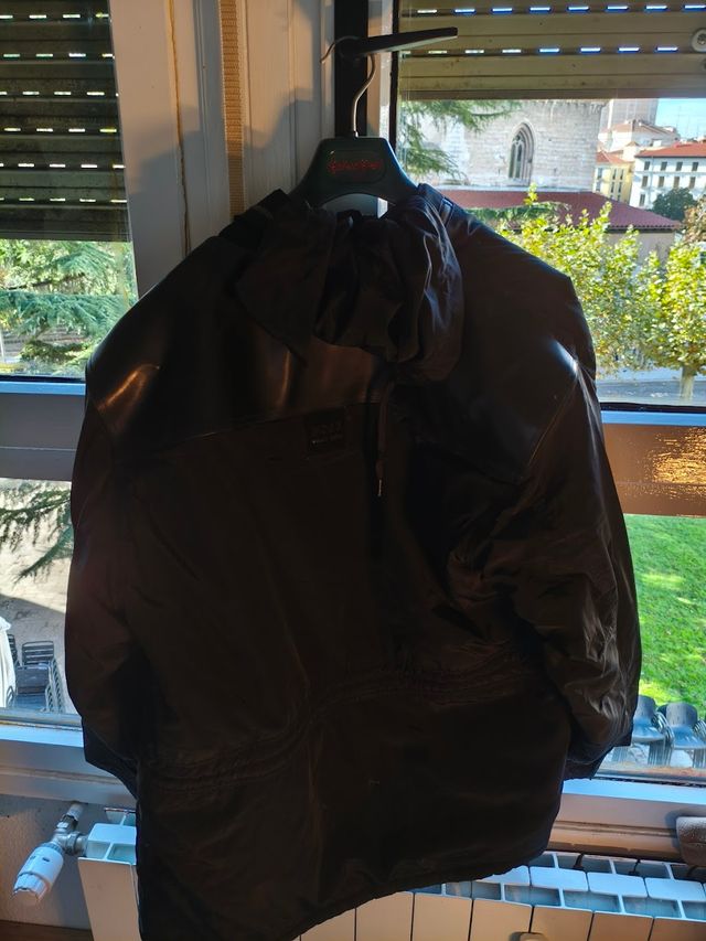Chaqueta BOSS Vintage Impermeable Talla L