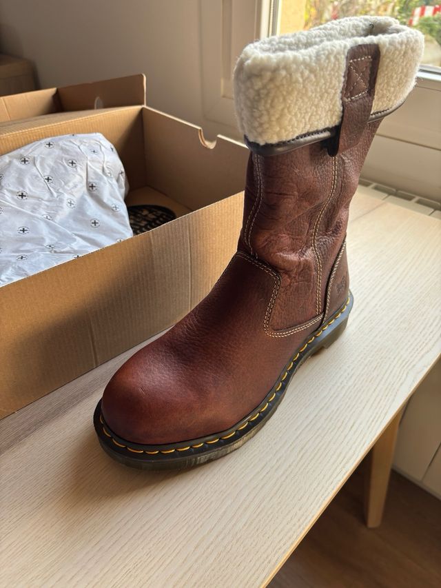 Botas Dr Martens Marrones con Forro