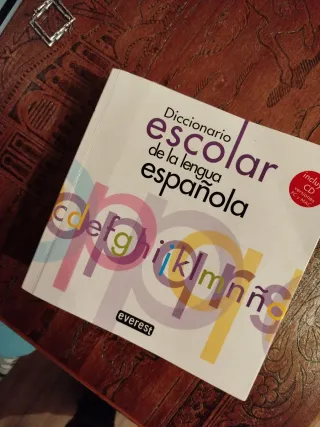 Diccionario Escolar de la lengua española