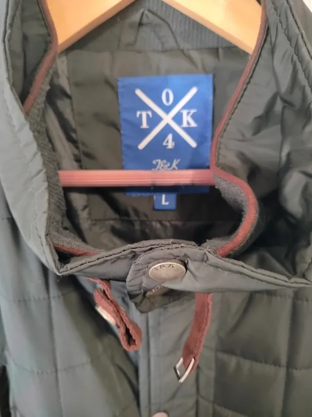 Chaqueta acolchada hombre negra