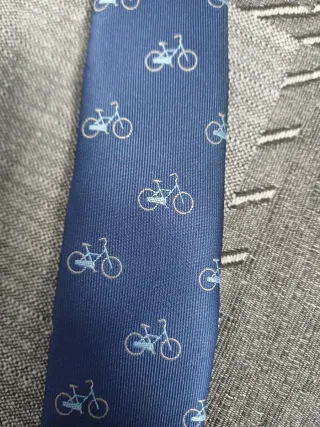 Corbata infantil con bicicletas