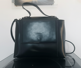 Borsa Nera Strutturata con Tracolla