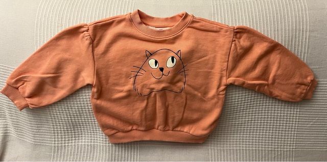 Sudadera niña naranja con dibujo de gato