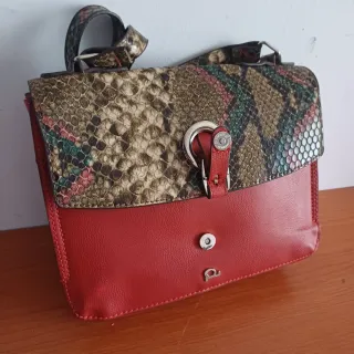 Bolso Piel Vintage Multicolor y Rojo