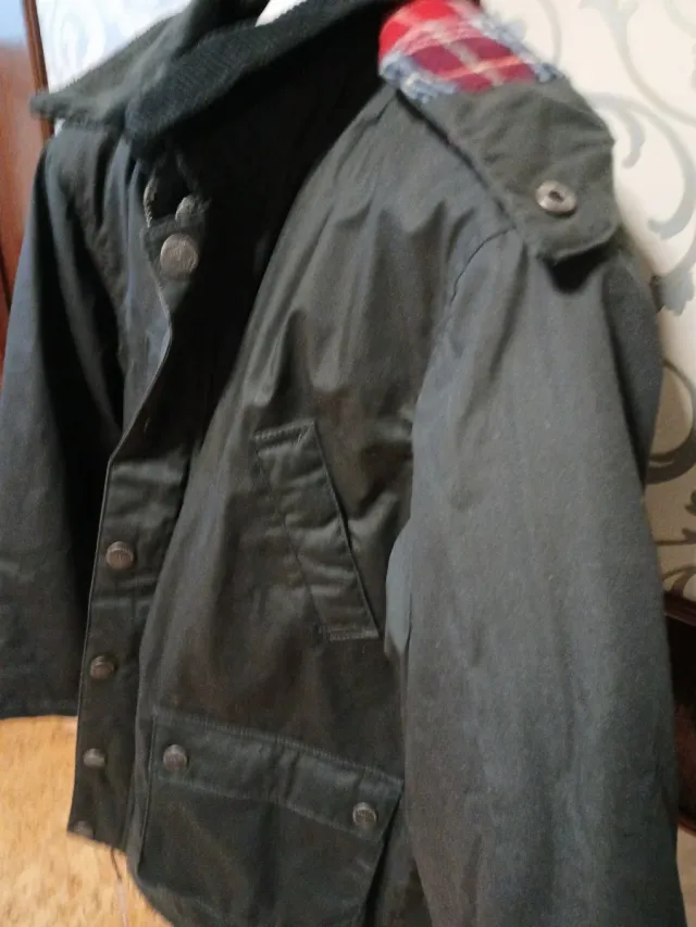 Abrigo niño con capucha desmontable