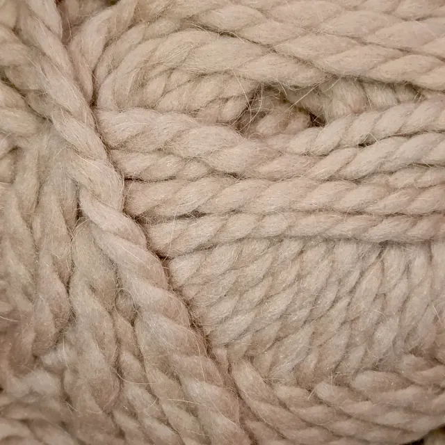 Lote 20 ovillos lana gruesa beige Alaska