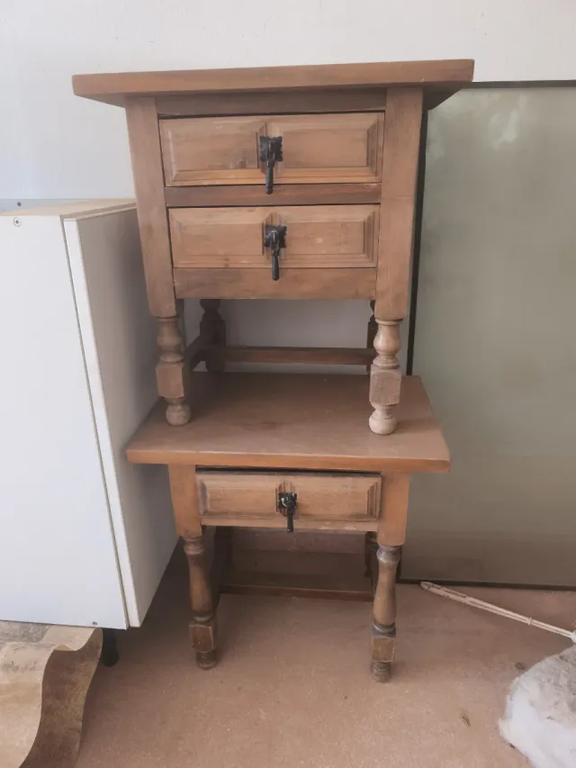 Mesitas de noche de madera