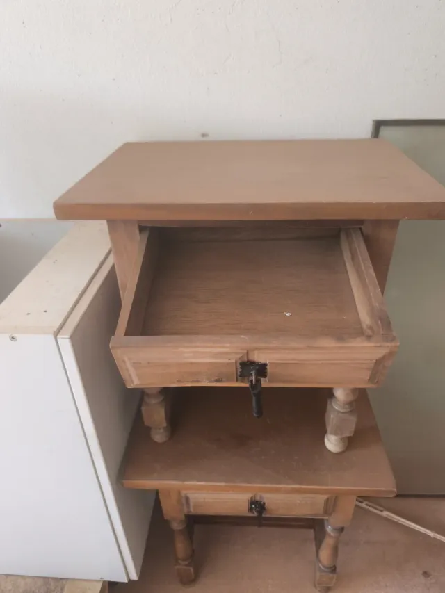 Mesitas de noche de madera
