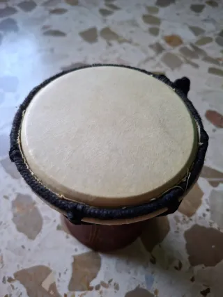 Timbal artesanal tallado