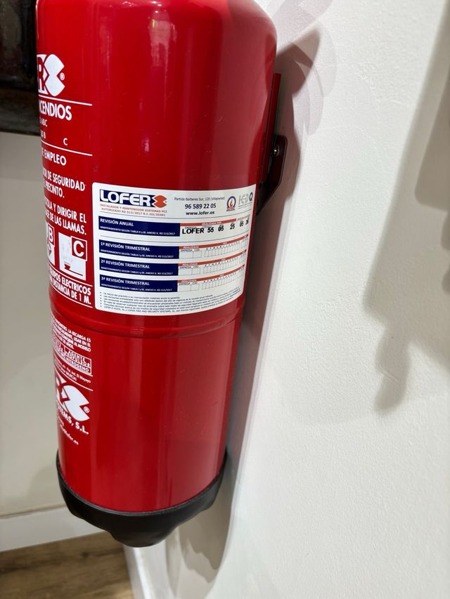 Extintores LOFER 2 y 6Kg Polvo ABC