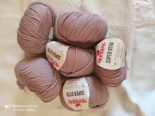 6 Gomitoli Lana Merino Mondial Super Otto