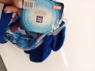 Set cappellino e guantini Spiderman nuovi