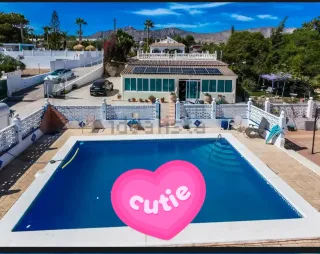 Chalet con piscina en Crevillente