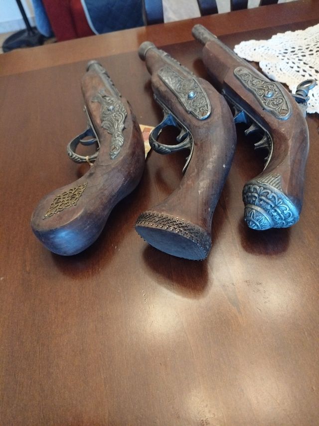 Riproduzione Pistole Antiche