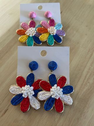 Pendientes flor rojos, blancos y azules